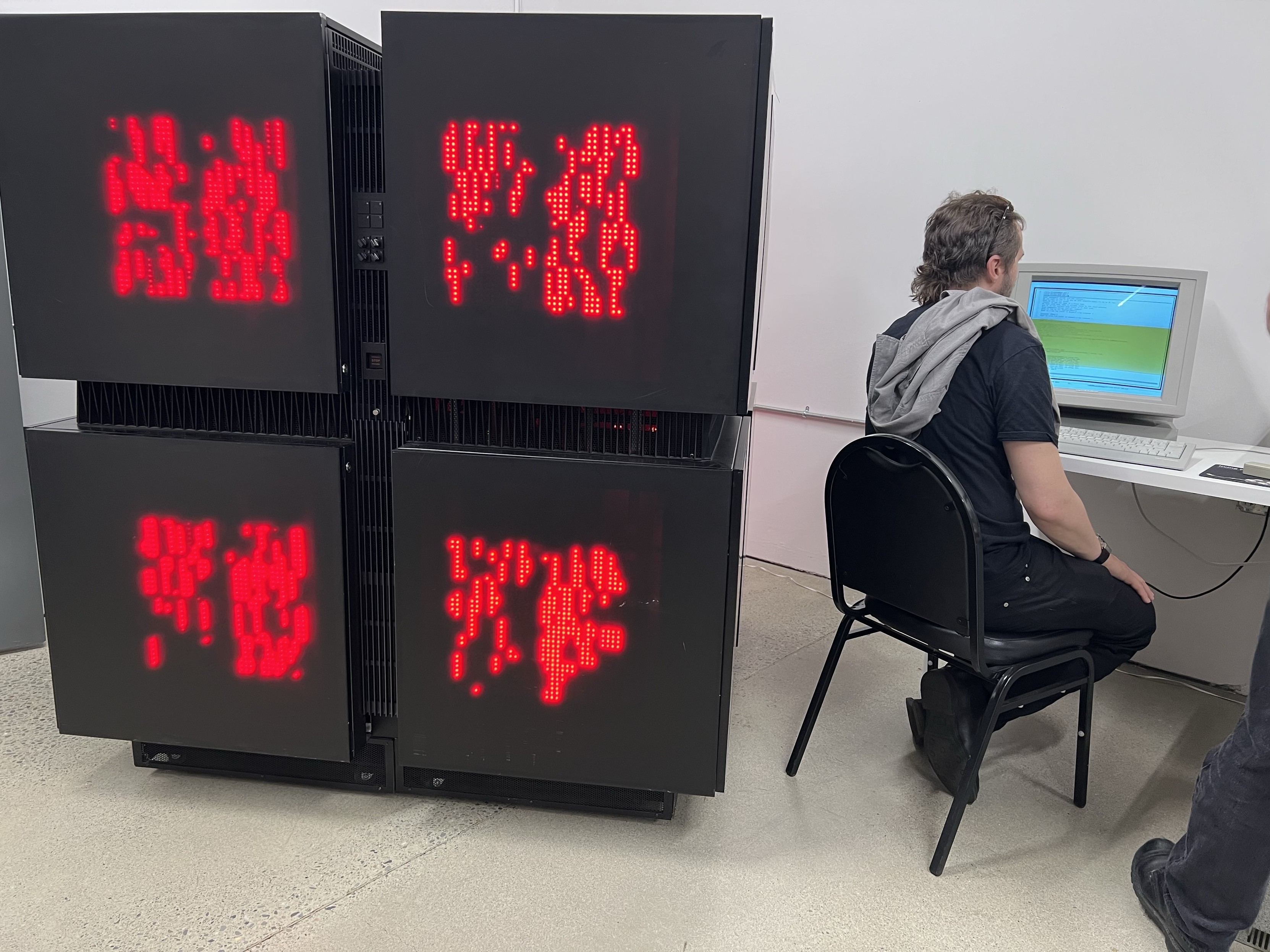 Thinking Machines and Symbolics